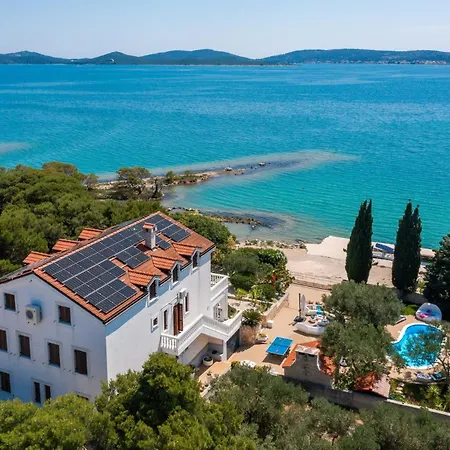 Luxury Bella Vista With Swimming Pool