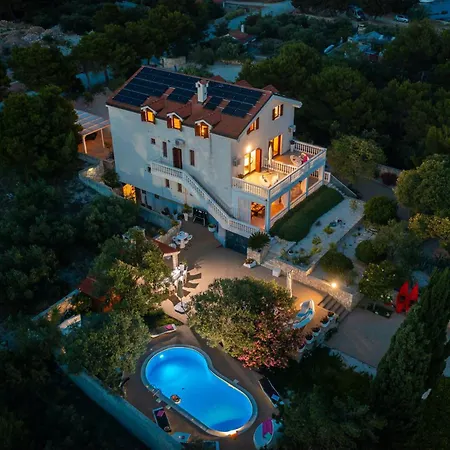 Luxury Bella Vista With Swimming Pool Вилла *