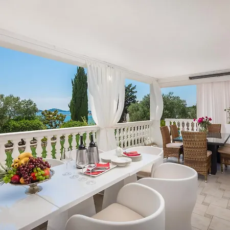 Luxury Bella Vista With Swimming Pool * Betina (Sibenik-Knin)