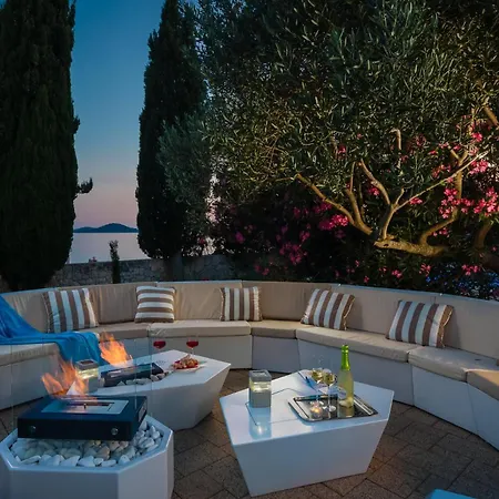Luxury Bella Vista With Swimming Pool