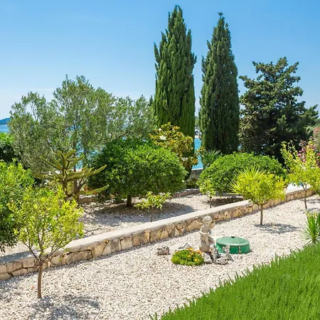 Villa Luxury Bella Vista With Swimming Pool Betina (Sibenik-Knin)