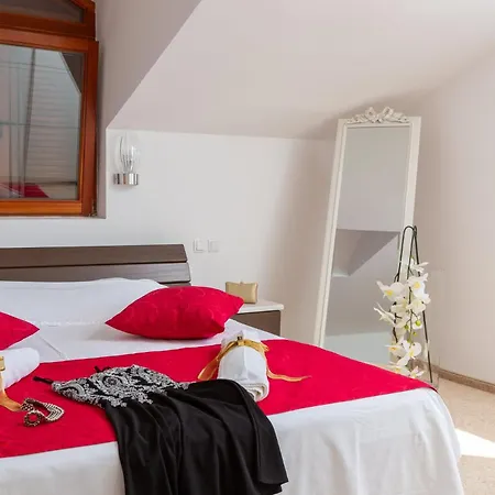 Luxury Bella Vista With Swimming Pool Вилла Бетина