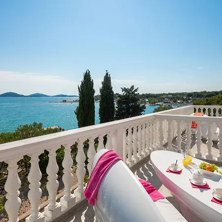 Luxury Bella Vista With Swimming Pool * Betina (Sibenik-Knin)