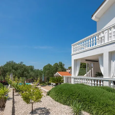 Villa Luxury Bella Vista With Swimming Pool