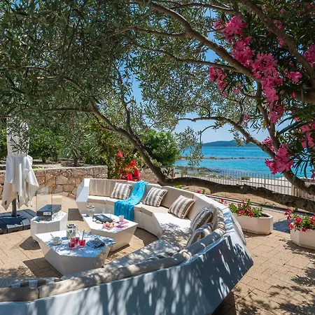 Вилла Luxury Bella Vista With Swimming Pool Бетина