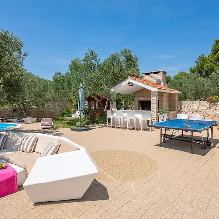 Luxury Bella Vista With Swimming Pool Вилла