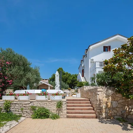 Luxury Bella Vista With Swimming Pool Вилла