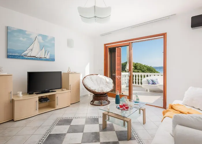 ヴィラ Luxury Bella Vista With Swimming Pool