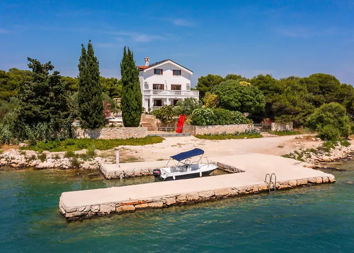 Luxury Bella Vista With Swimming Pool ベティナ