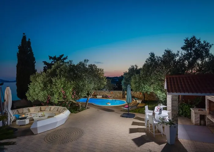 Luxury Bella Vista With Swimming Pool