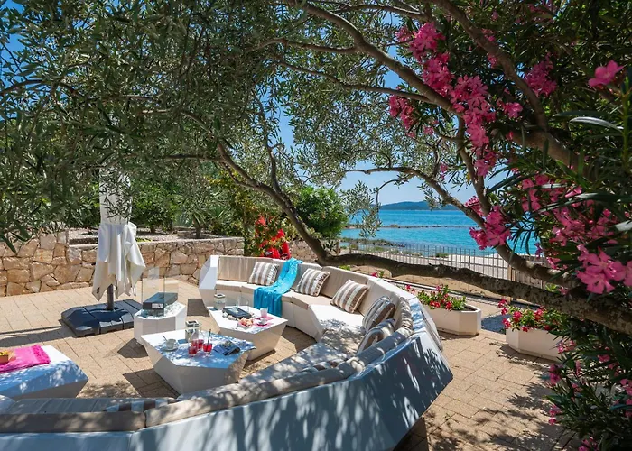 Villa Luxury Bella Vista With Swimming Pool Betina (Sibenik-Knin)