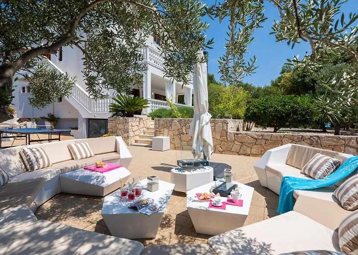 Luxury Bella Vista With Swimming Pool